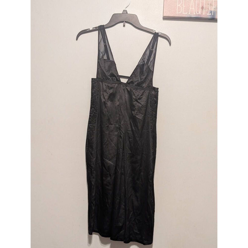 Victoria's Secret Size M Very Sexy Black Plunge BabyDoll Chemise Slip Nightie
